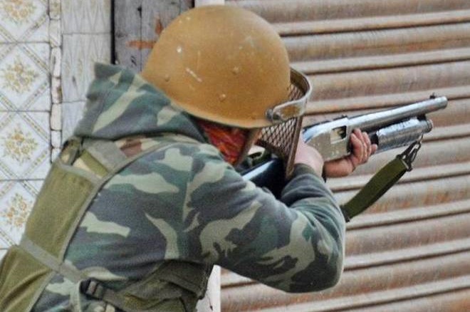 Kashmir pellet guns injure eyes and minds: Study