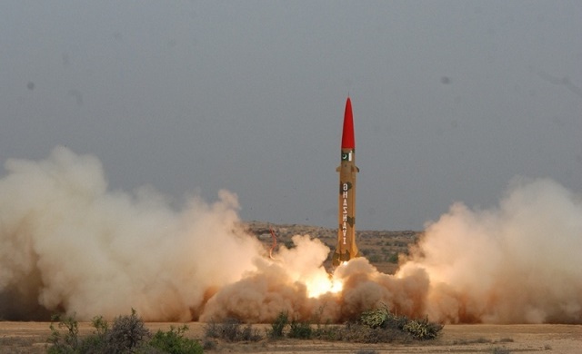Pak test-fires nuclear-capable surface-to-surface ballistic missile ''Ghaznavi'': Army