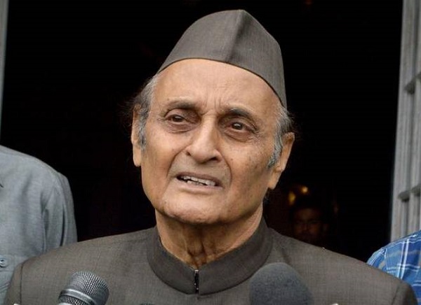 Farooq Abdullah’s remark on restoring Article 370 with China’s help totally unacceptable: Karan Singh