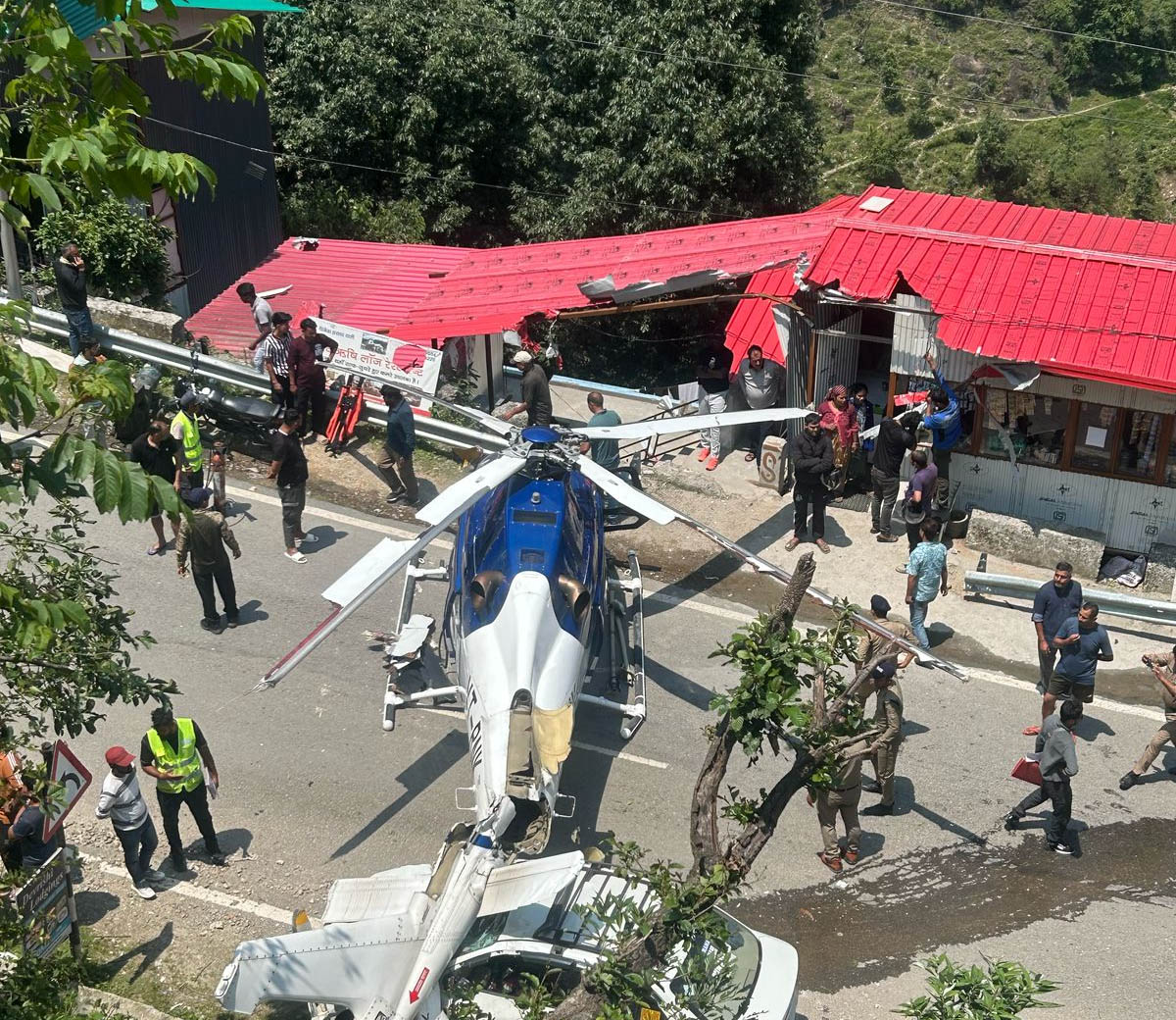 Helicopter On Way To Kedarnath Crashlands On Highway, All Safe