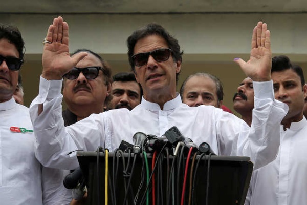 Pakistan PM Imran Khan’s picture shows up when you search for ‘bhikari’ on Google  