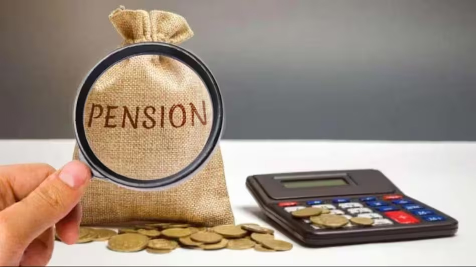 Centre Amends Key Pension Rules; PSU Employees To Lose Retirement Benefits On Dismissal