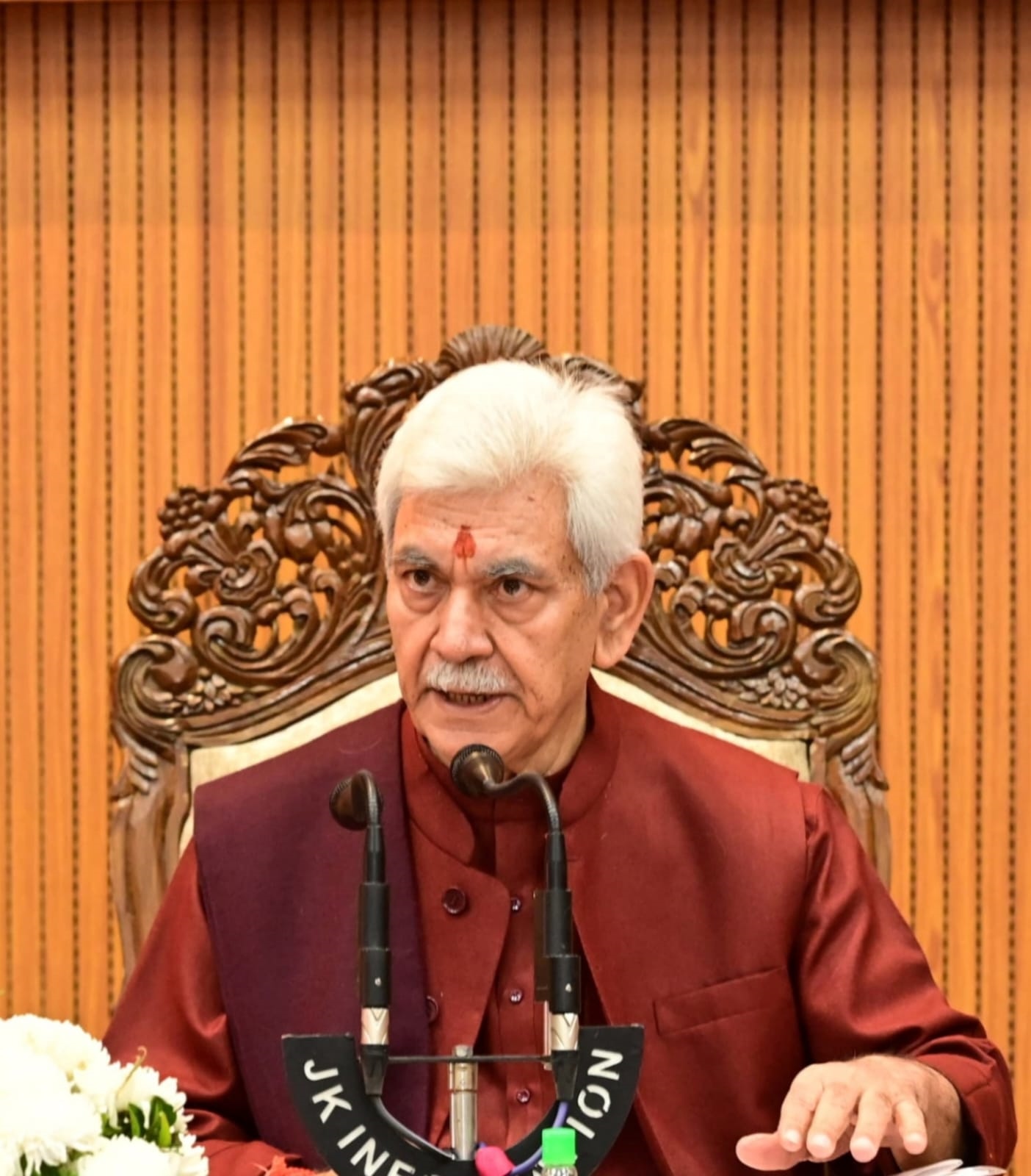 Lieutenant Governor congratulates University of Kashmir for achieving the prestigious A++ Grade by NAAC