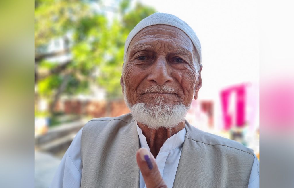 J&K | 102-Year Old Votes In Reasi In Support Of Providing Jobs To Youth To Tackle Drug Menace