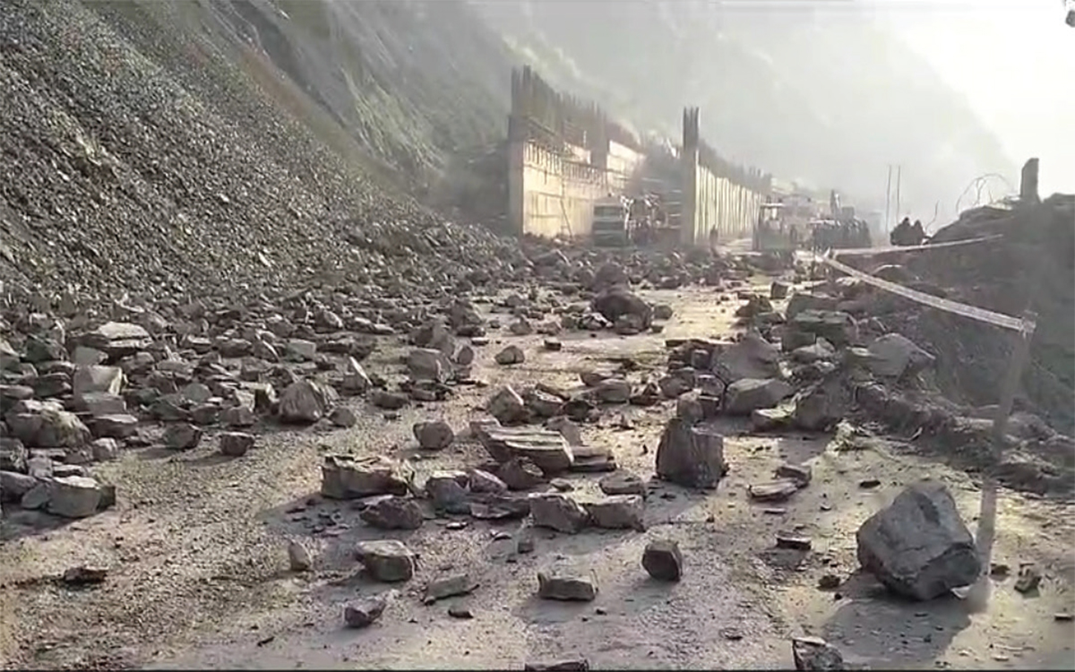 Srinagar-Jammu highway shut for vehicular movement, restoration work underway