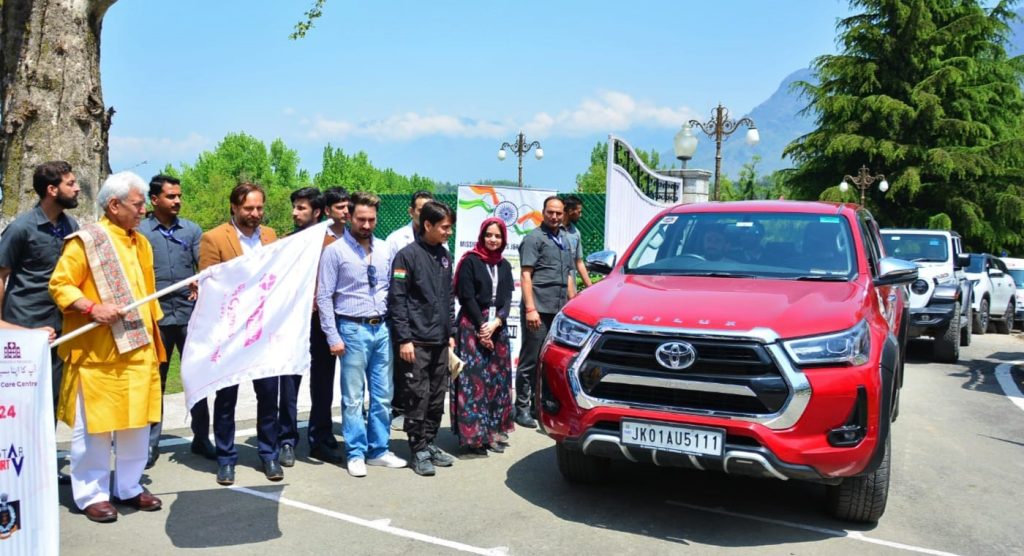 LG Manoj Sinha Flags Off Road Safety Awareness Tour From Raj Bhawan Srinagar