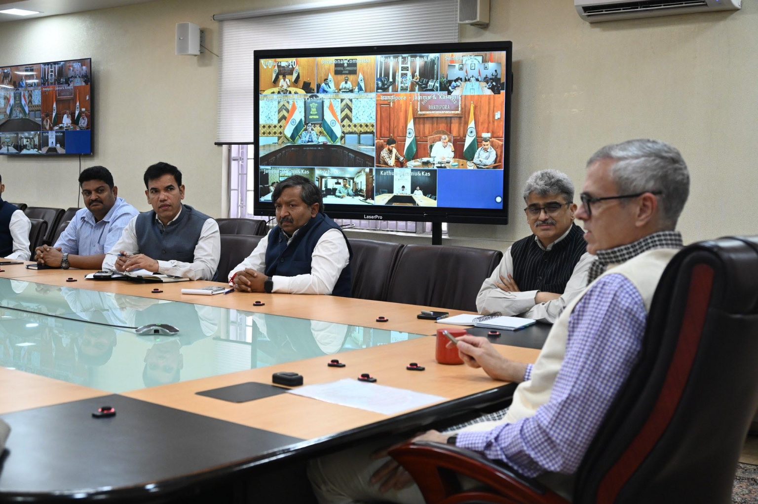 CM Omar Abdullah Meets Officials From Border Districts As Pakistan Resorts To Shelling