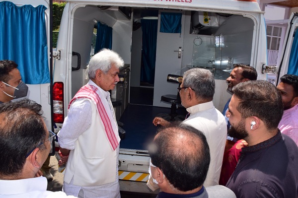 Lt Governor Flags off Two Mobile Medical Units for J&K and Ladakh